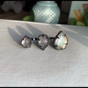 Kendra Scott Naomi gunmetal/black mother of pearl
